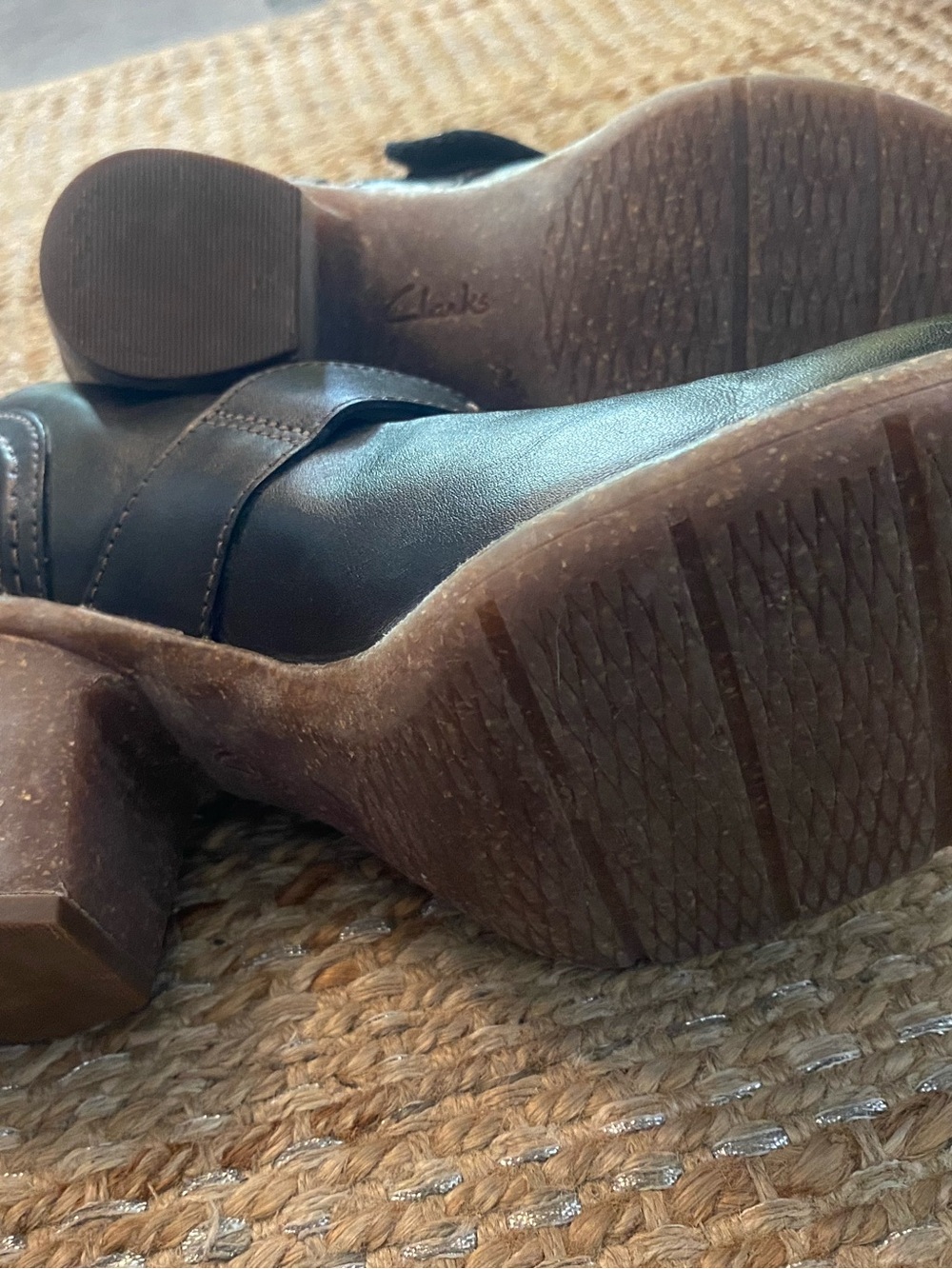 Clarks Artisan Carleta Prato Black Leather Wedge Mary Jane Shoes Size 8 Comfort - Picture 8 of 9